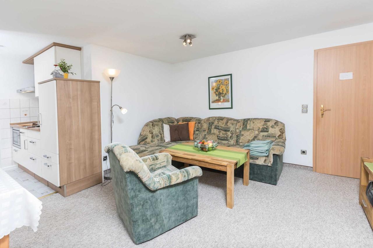 Ferienwohnungen In Ruhiger Ortsran ラウターバッハ 部屋 写真